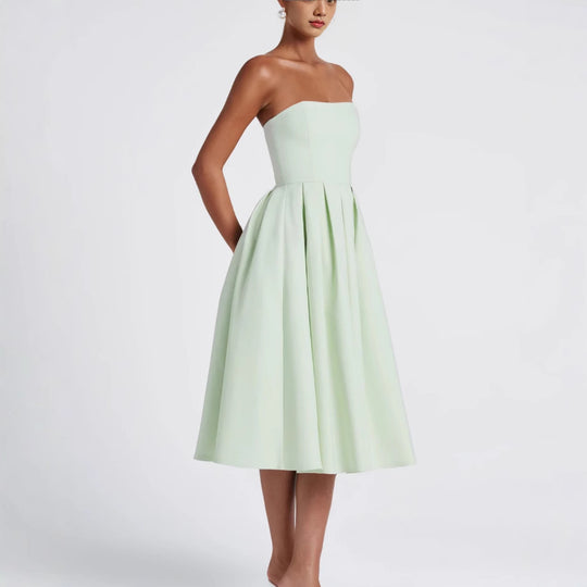 Damen Elegantes Midi-Kleid mit schwingendem Rock und raffiniertem Bandeau-Ausschnitt EB