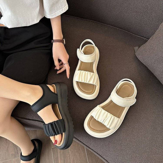 Damen Komfortable Riemchen-Sandalen mit modischem Falten-Design EB
