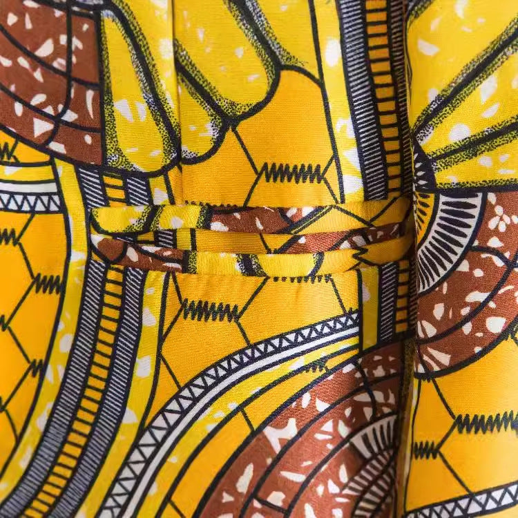 Damen Blazer mit auffälligem afrikanischen Muster und modernem Schnitt EB