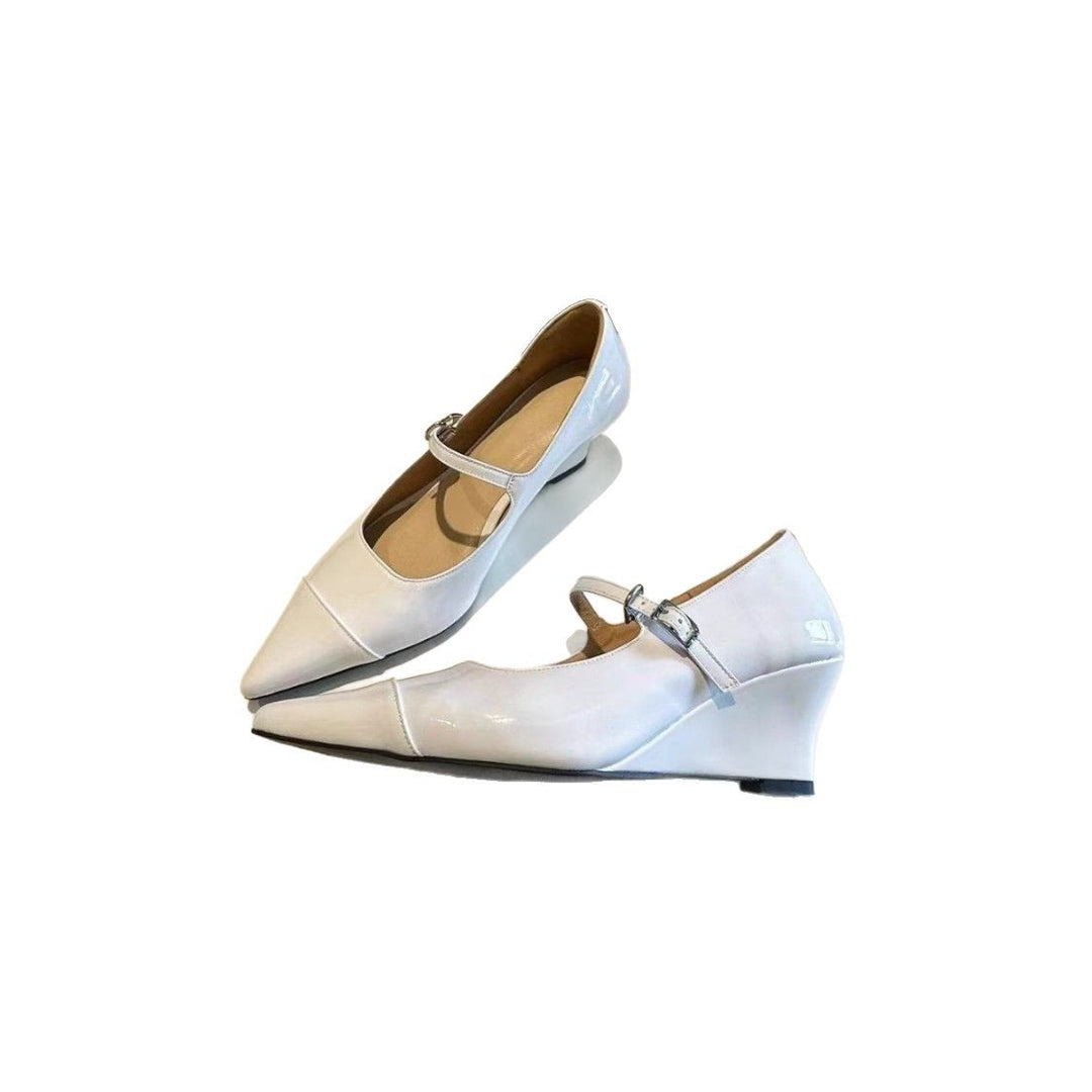 Damen spitze Wedge-Pumps mit verstellbarem Riemchen EB