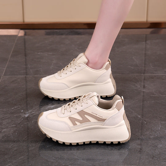 Damen sportliche Sneakers mit dämpfendem Fußbett und rutschfester Sohle EB