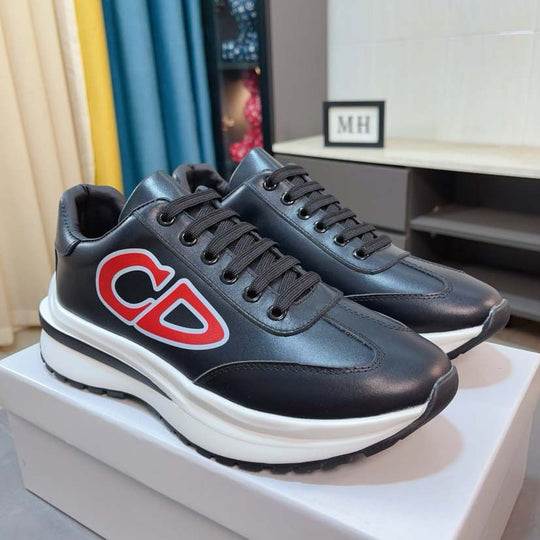Damen Sportliche Sneakers mit dämpfender Laufsohle und ergonomischem Design EB