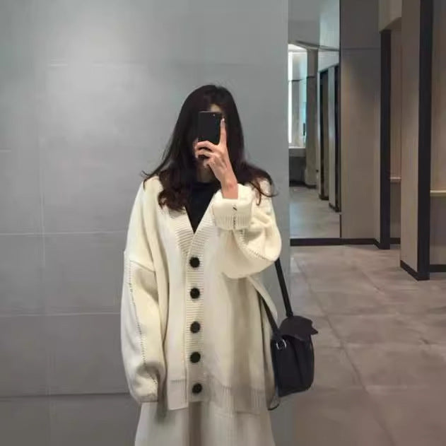 Damen lässige Strickjacke mit übergroßem Schnitt und großen Knöpfen EB
