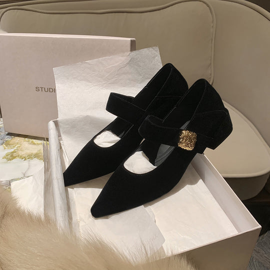 Damen Mary Jane Pumps mit elegantem Riemen und schickem Gold-Detail EB