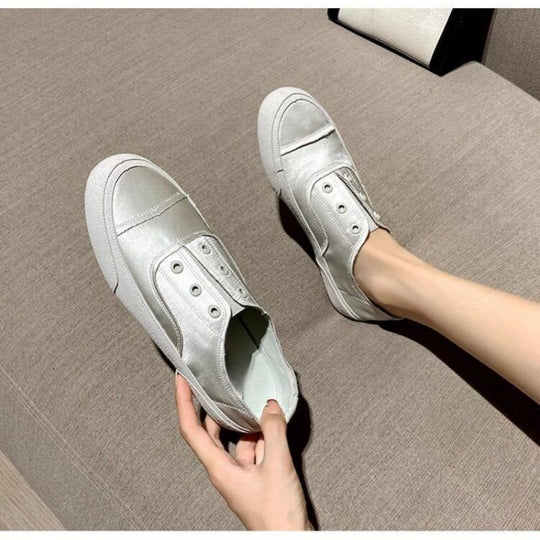Damen trendige Slip-On Sneakers mit metallic-finish EB