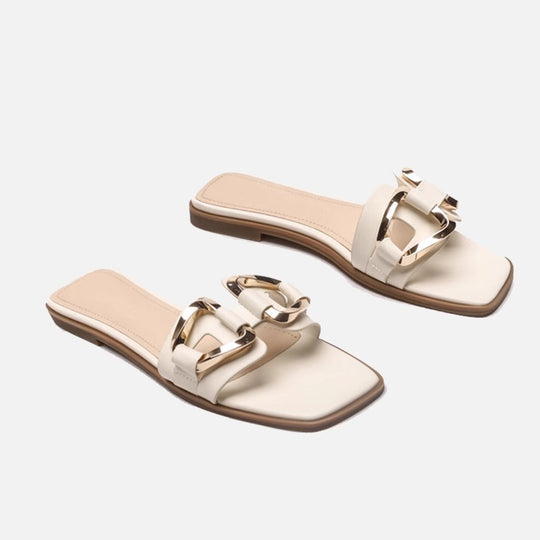 Damen Elegante Riemensandalen mit modischem Kettendetail und bequemer Fußbettgestaltung EB