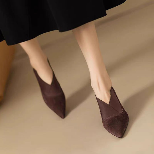 Damen Elegante spitze Pumps mit modischem V-Ausschnitt und weicher Veloursoberfläche EB