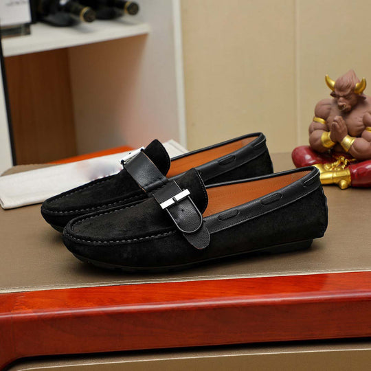 Damen Mokassins aus weichem Wildleder mit stilvollem Metallverschluss EB