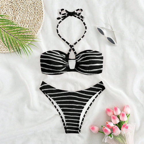 Damen Bandeau-Bikini mit verspieltem Schnitt und trendigen Bindebändern EB