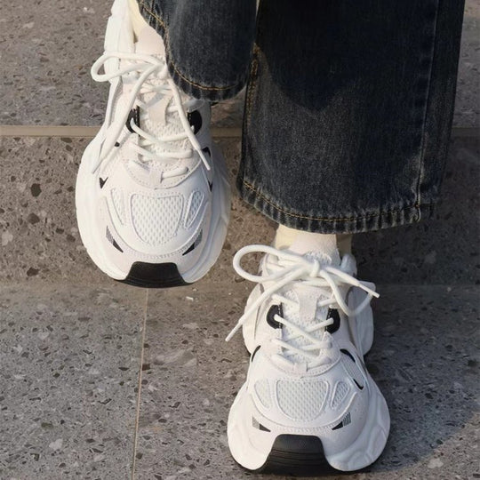 Damen Sportliche Performance-Sneaker mit atmungsaktiven Mesh-Einsätzen EB