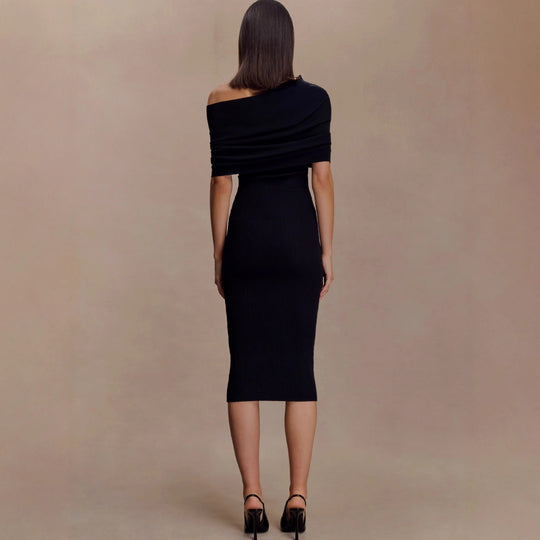 Damen elegantes Strickkleid mit off-shoulder Design EB