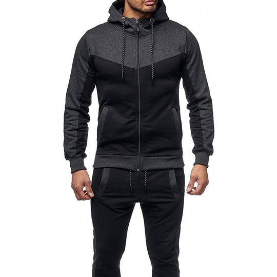 Herren Sportanzug mit Kapuze und seitlichen Taschen EB