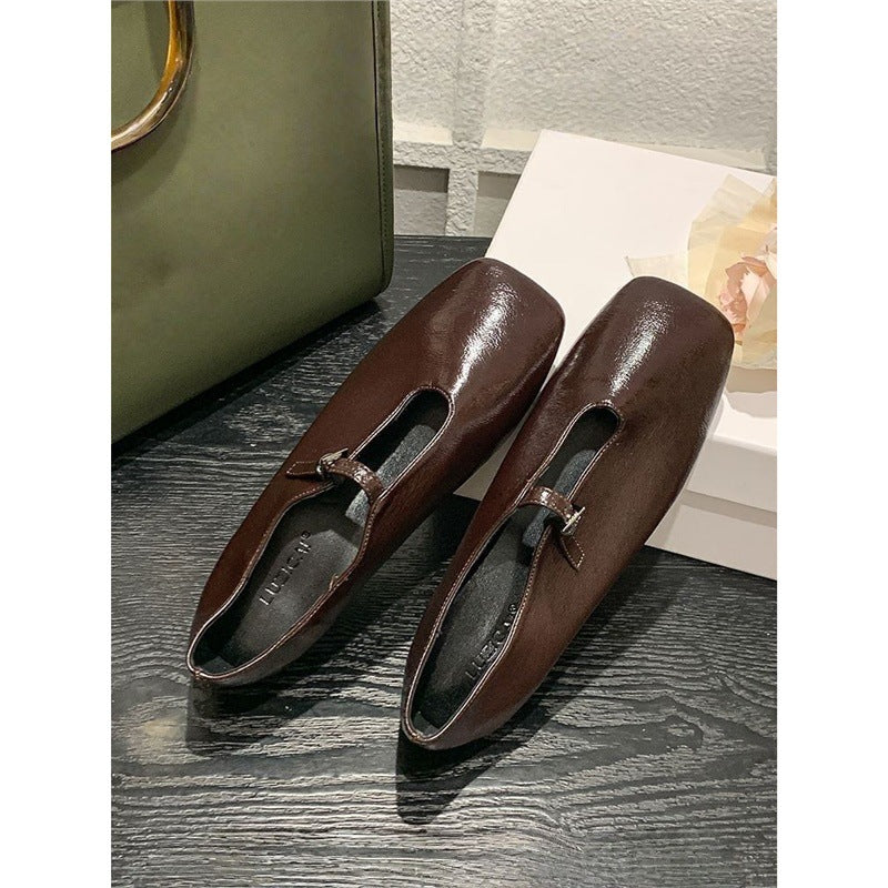 Damen elegante Ballerinas mit modischem Riemchen EB