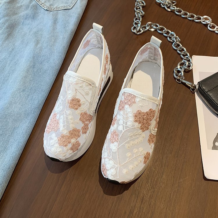 Damen Slip-On Sneakers mit floraler Stickerei EB