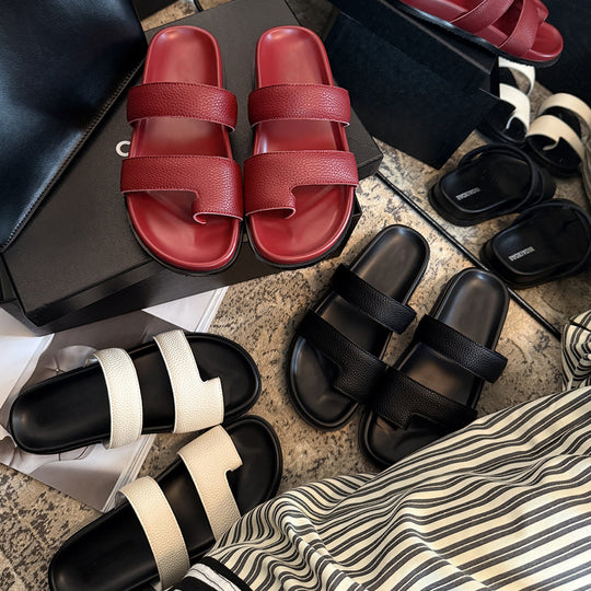Damen Komfortable und stilvolle Zehensandalen mit breiten Riemen EB