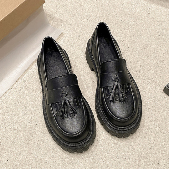 Damen Loafer mit eleganter Quastenverzierung und robustem Plateau EB