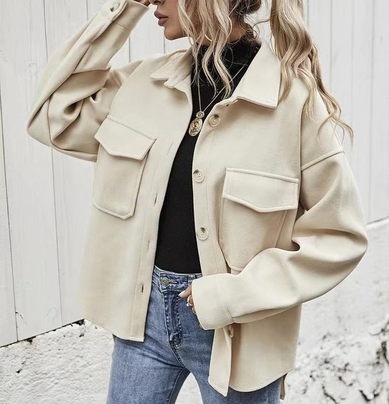 Damen Modische Oversized-Jacke mit Taschen und Knopfverschluss EB