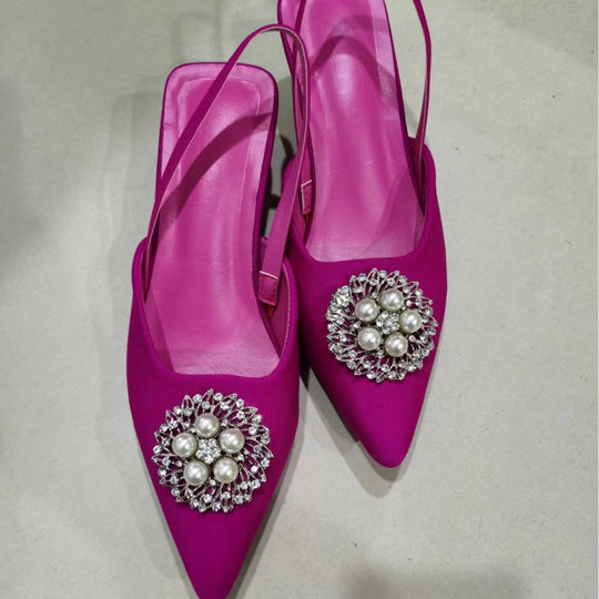 Damen Sling-Pumps mit eleganter Brosche EB