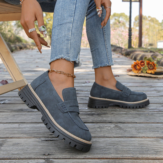 Damen robuste Loafer mit markanter Profilsohle, weichem Veloursoptik-Obermaterial und gepolstertem Komfortfußbett EB