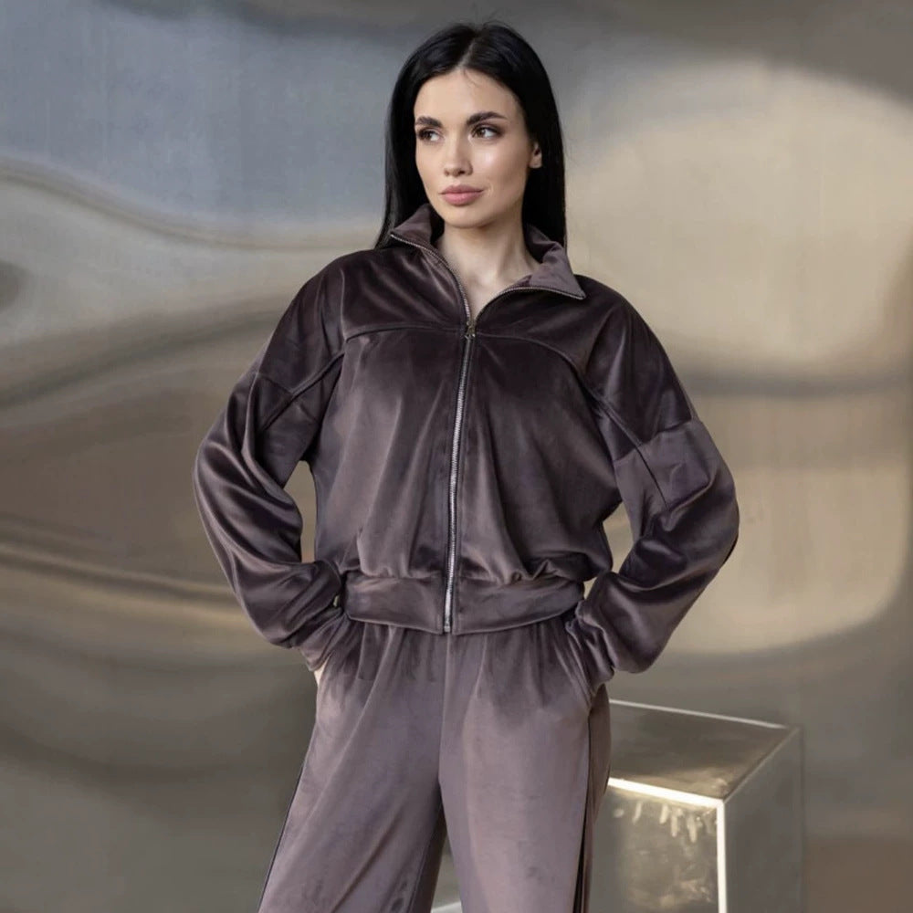 Damen ausgestelltes Velours-Jogginganzug-Set mit kurzer Reißverschlussjacke und hochtaillierter Kordelhose Eichborn Berlin
