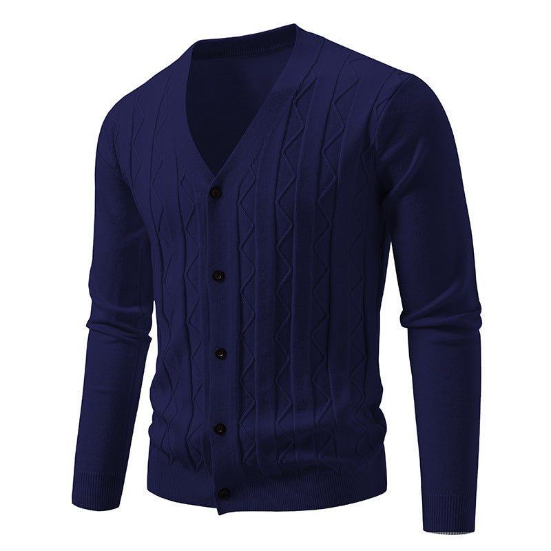 Herren nan V-Ausschnitt Strickjacke mit dezenter Zopfmusterstruktur und durchgehender Knopfleiste EB