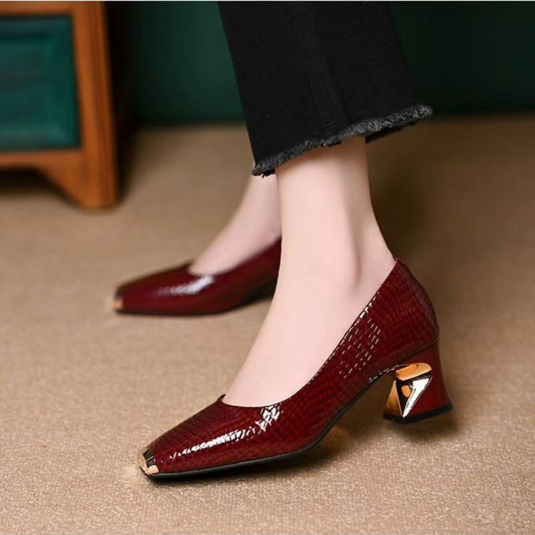 Damen elegante Pumps mit glamourösem goldenen Absatz und strukturiertem Leder EB