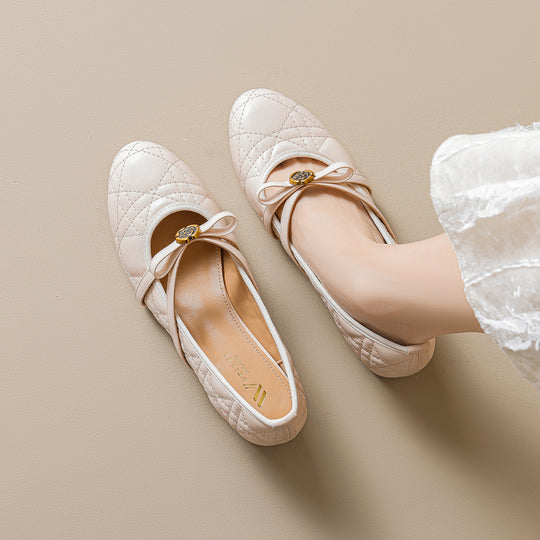 Damen Ballerinas mit dekorativer Schnallenapplikation und komfortablem Blockabsatz EB