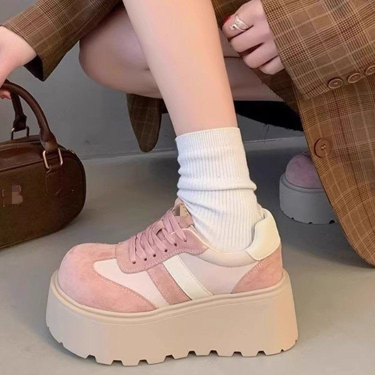 Damen Plattform-Sneaker mit modischem Veloursleder und ergonomischer Sohle EB