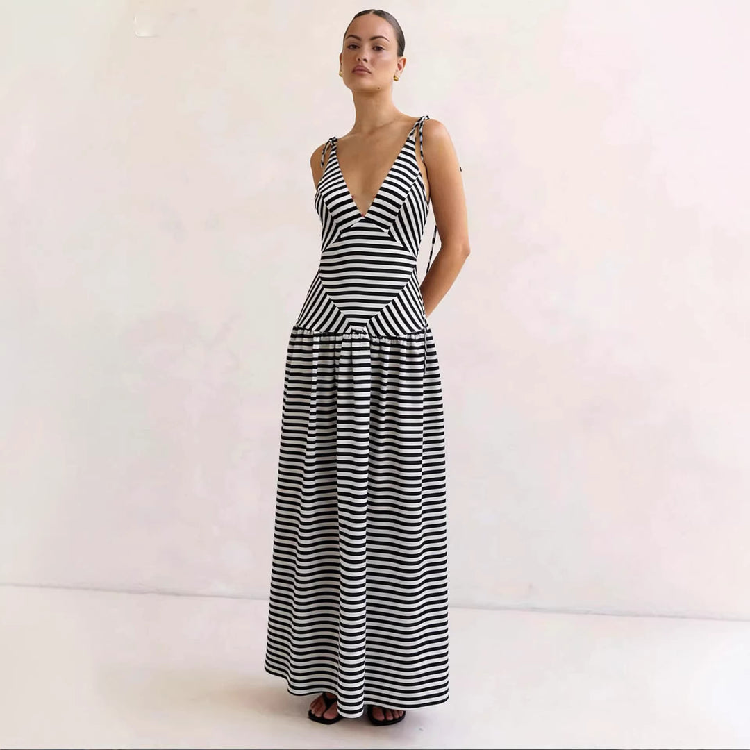 Damen Maxikleid mit tiefem V-Ausschnitt und modernem Streifenmuster EB