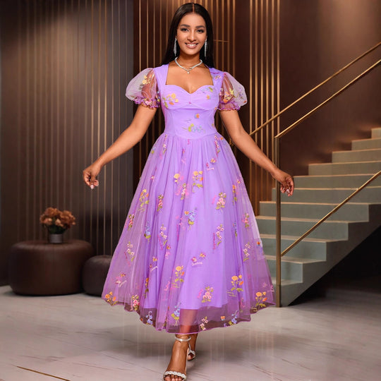 Damen Festliches Kleid mit floraler Stickerei und schwingendem Tüllrock EB
