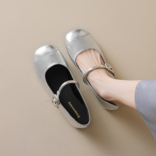 Damen Ballerinas mit modischer Schnallenapplikation und glänzendem Obermaterial EB