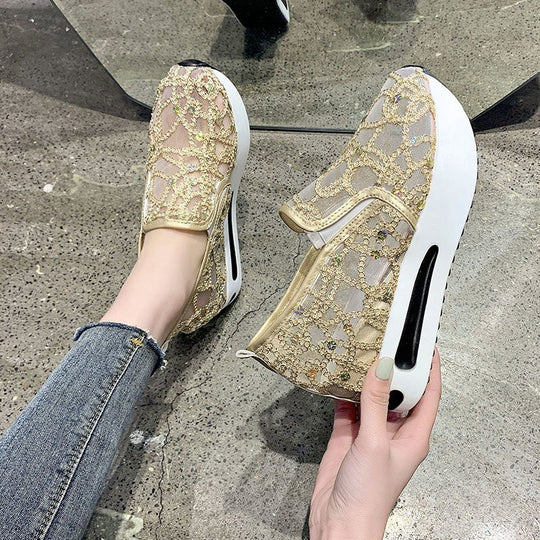Damen Plateausneaker mit verstecktem Keil und Spitzenbesatz EB