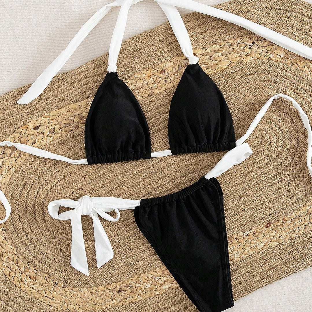 Damen Triangel-Bikini mit verstellbaren Trägern und femininem Bindedetail EB