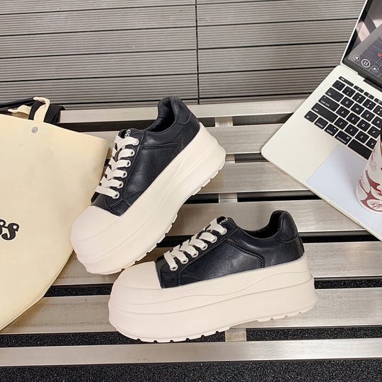 Damen modische Plateau Sneakers mit robustem Obermaterial und detaillierter Schnürung EB