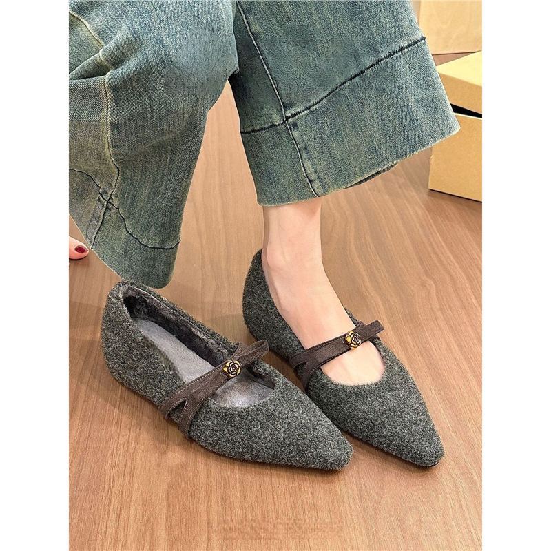Damen spitze Ballerinas mit zierlichem Blumenakzent EB