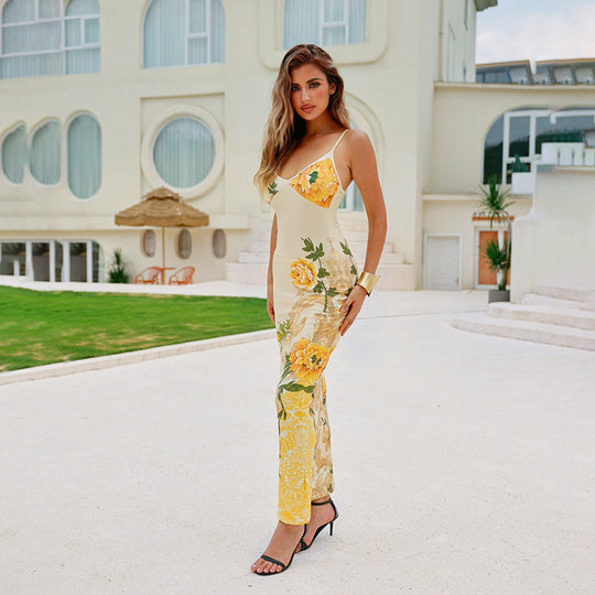 EB | Schlankes Kleid mit Sling-Print