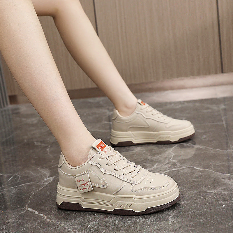 Damen Sportliche Sneakers mit dämpfendem Laufprofil und atmungsaktiver Obermaterialstruktur EB