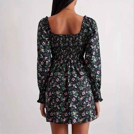 Damen Blumenkleid mit Smock-Details und schwingendem Saum EB