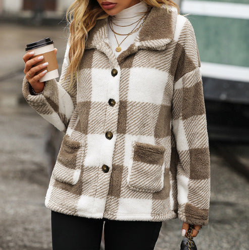 Damen Kuscheljacke mit Karomuster und Knopfverschluss EB