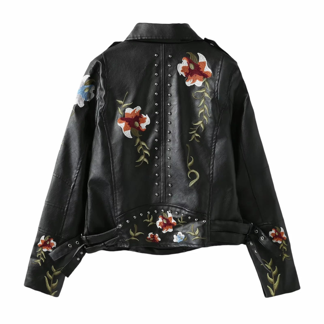 Damen kunstleder Bikerjacke mit floralem Stickdesign und Nietenverzierungen EB