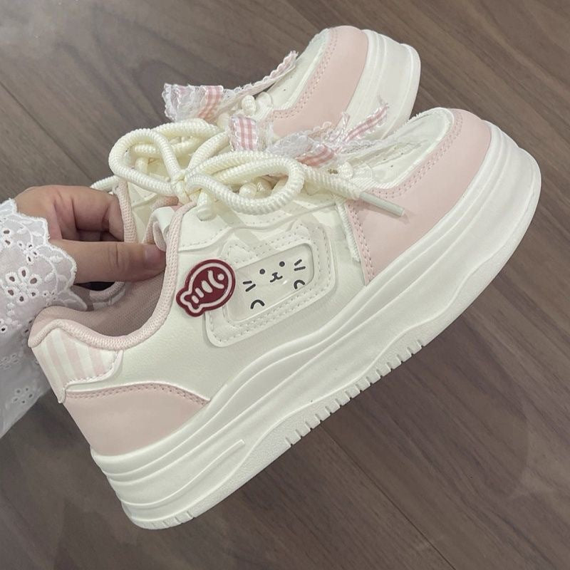 Damen Verspielte Sneakers mit einzigartiger Katzenapplikation EB