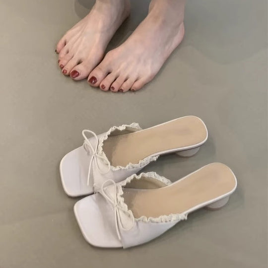 Damen elegante Sling-Sandalen mit modischem Rüschendetail EB