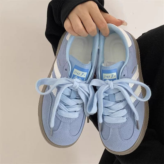 Damen Sportliche Sneakers mit atmungsaktivem Obermaterial und modischen Details EB