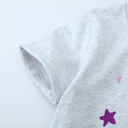 Mädchen T-Shirt mit buntem Einhorn-Design und inspirierendem Schriftzug EB