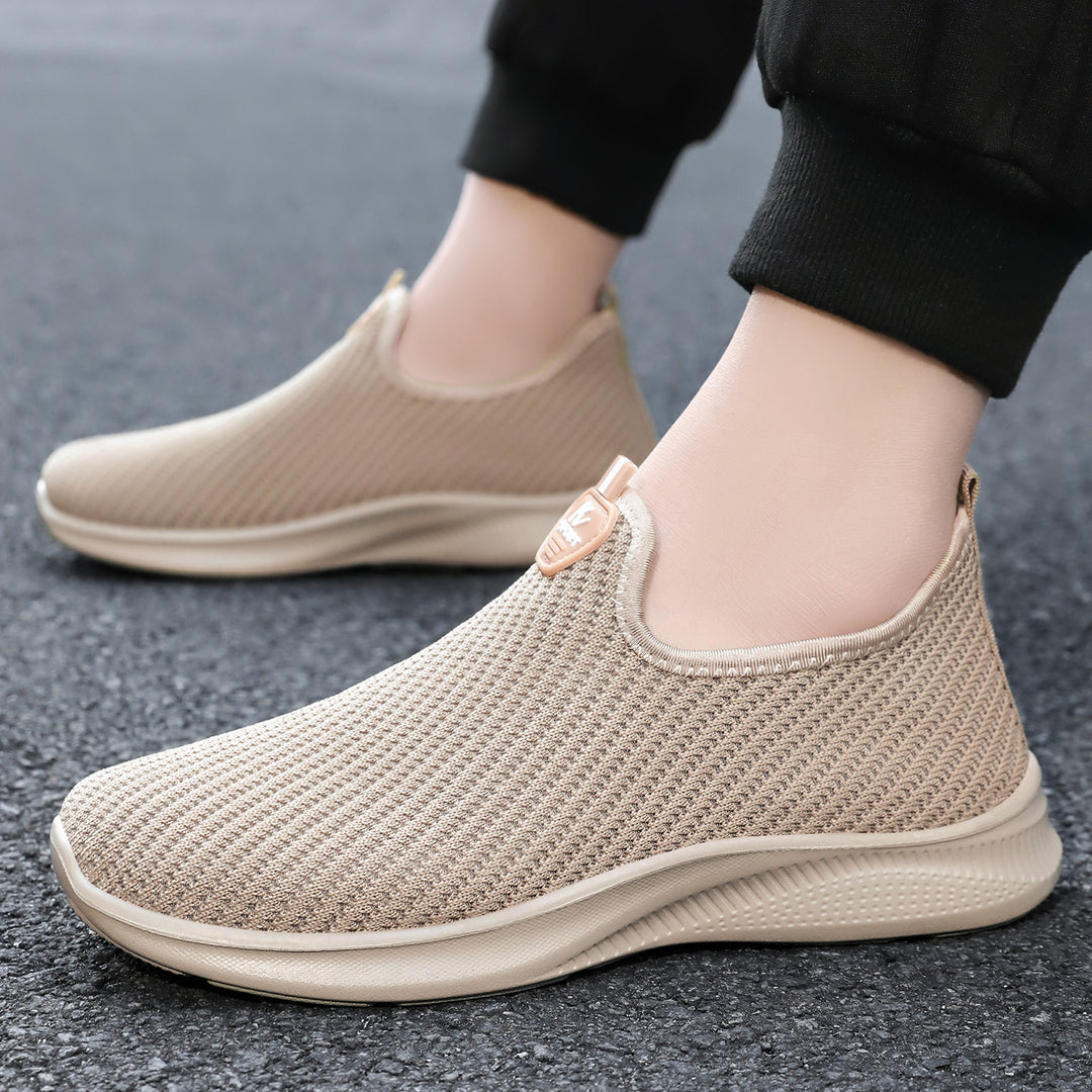 Damen Sportliche Knit-Sneaker mit atmungsaktivem Obermaterial EB