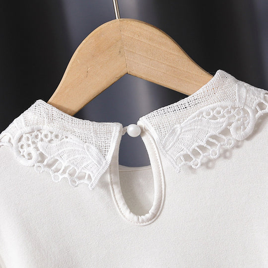 Mädchen modische Bluse mit eleganten Tüllärmeln und kunstvoller Spitzenverzierung EB