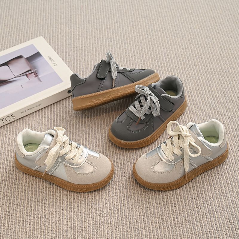 Damen sportliche Sneaker mit atmungsaktiver Oberfläche und modischem Design EB
