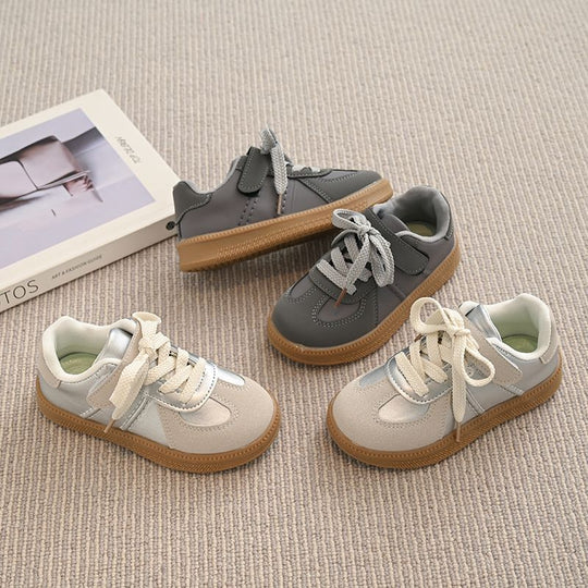 Damen sportliche Sneaker mit atmungsaktiver Oberfläche und modischem Design EB