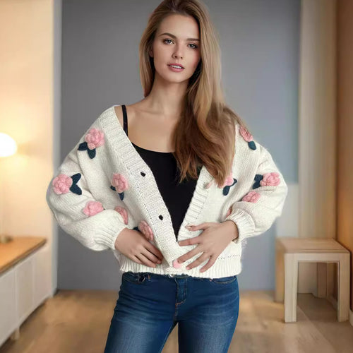 Damen Strickjacke mit floralen Applikationen und knöpfbarem Design EB