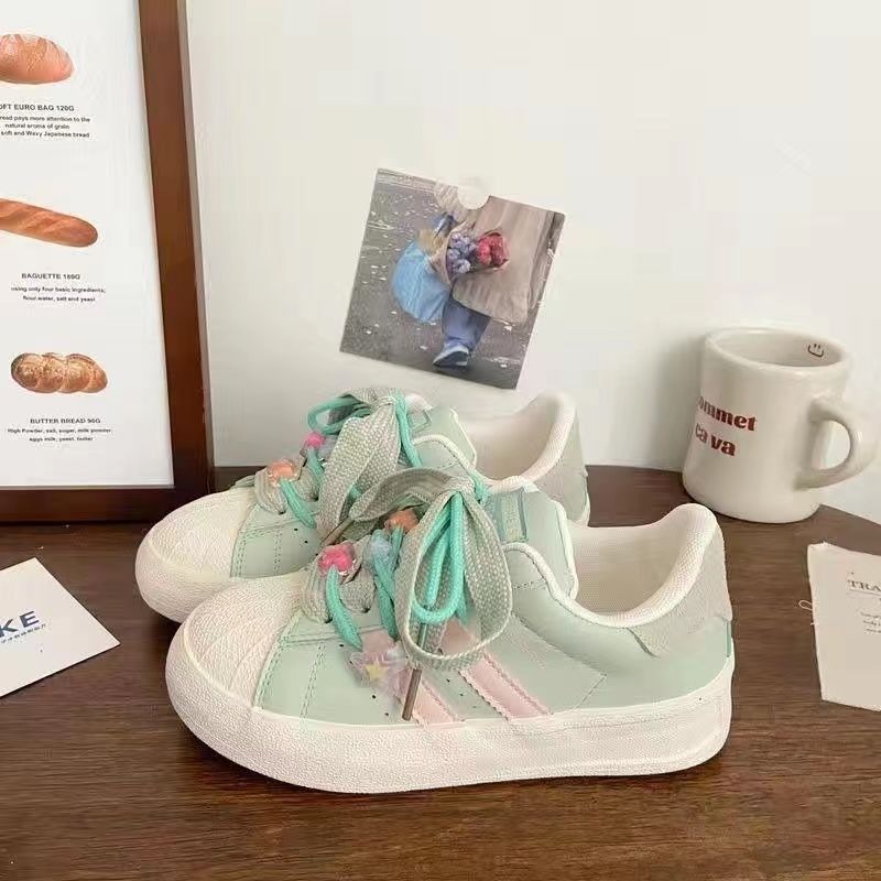 Damen modische Sneaker mit floralem Dekor und dämpfendem Sohlenprofil EB